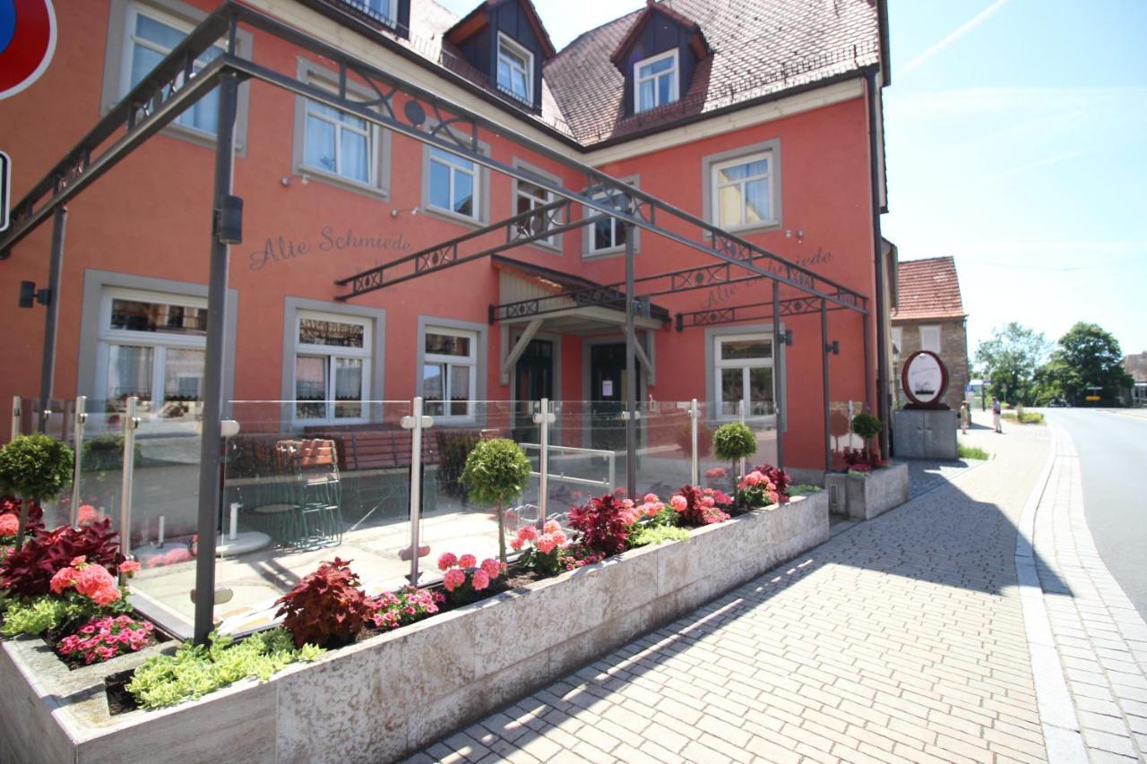 Aparthotel Alte Schmiede Dettelbach Esterno foto