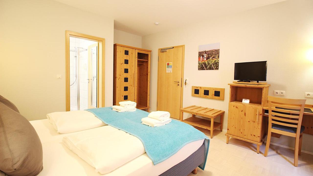 Aparthotel Alte Schmiede Dettelbach Esterno foto