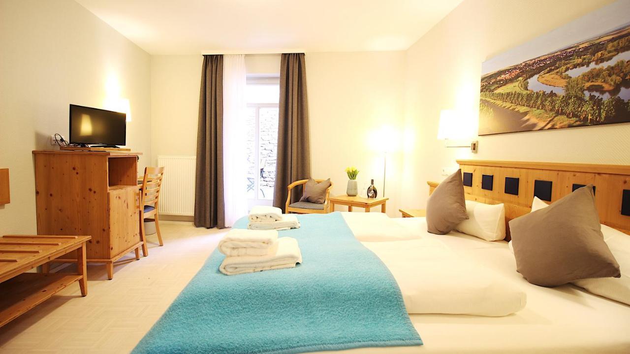 Aparthotel Alte Schmiede Dettelbach Esterno foto