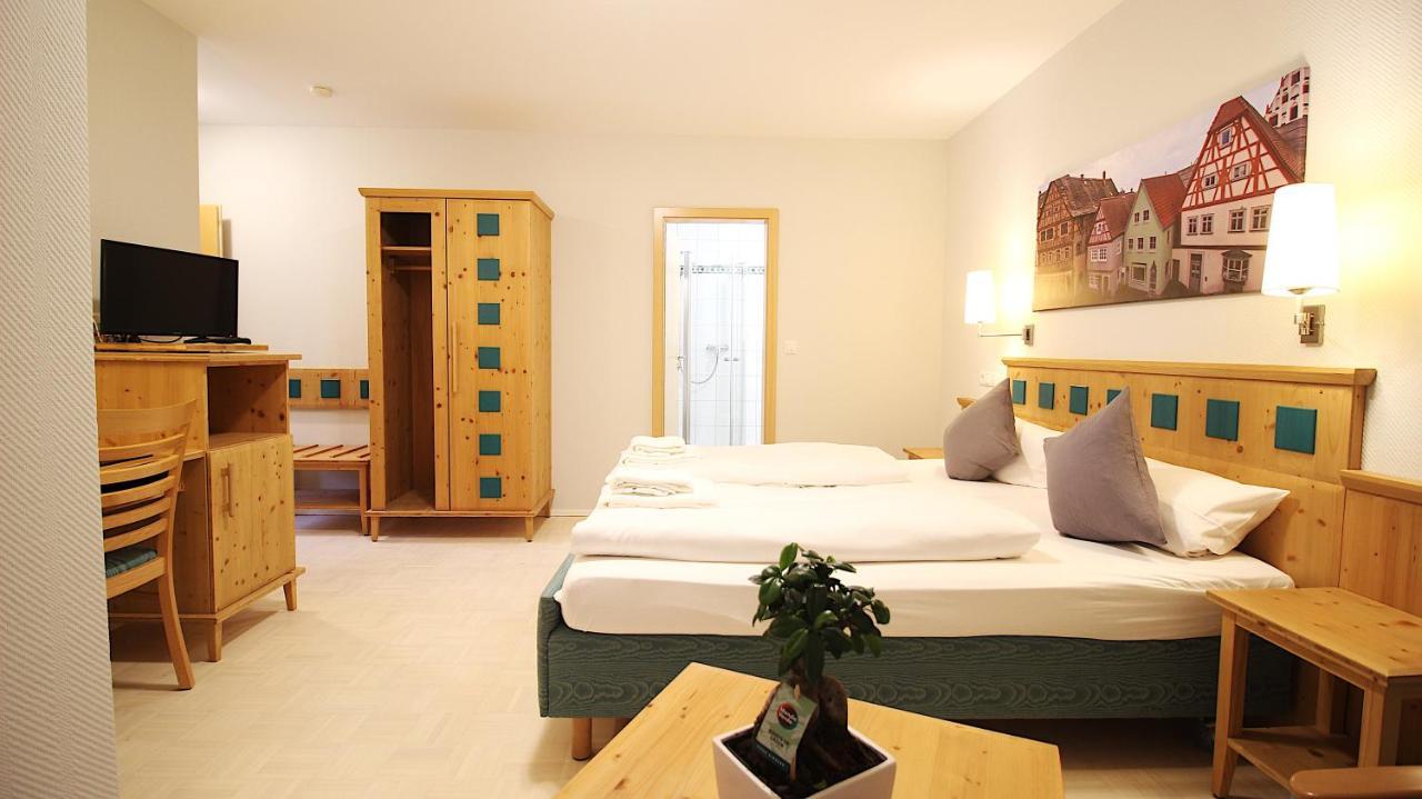 Aparthotel Alte Schmiede Dettelbach Esterno foto