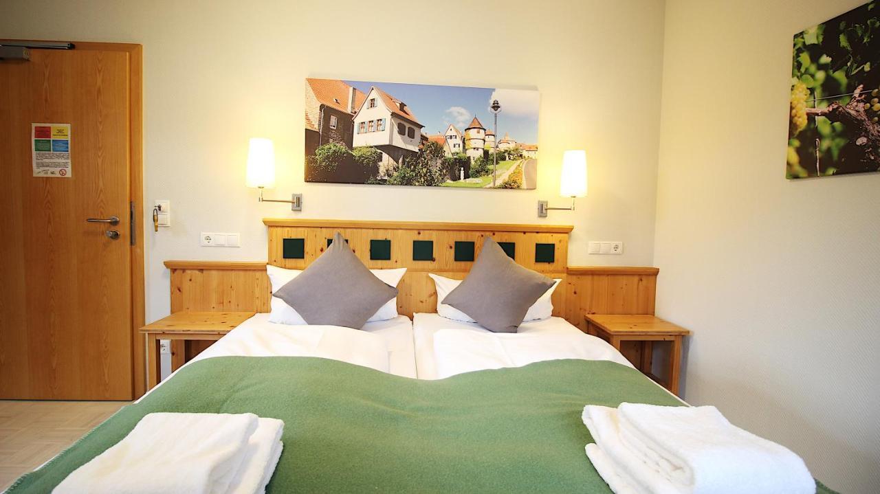 Aparthotel Alte Schmiede Dettelbach Esterno foto