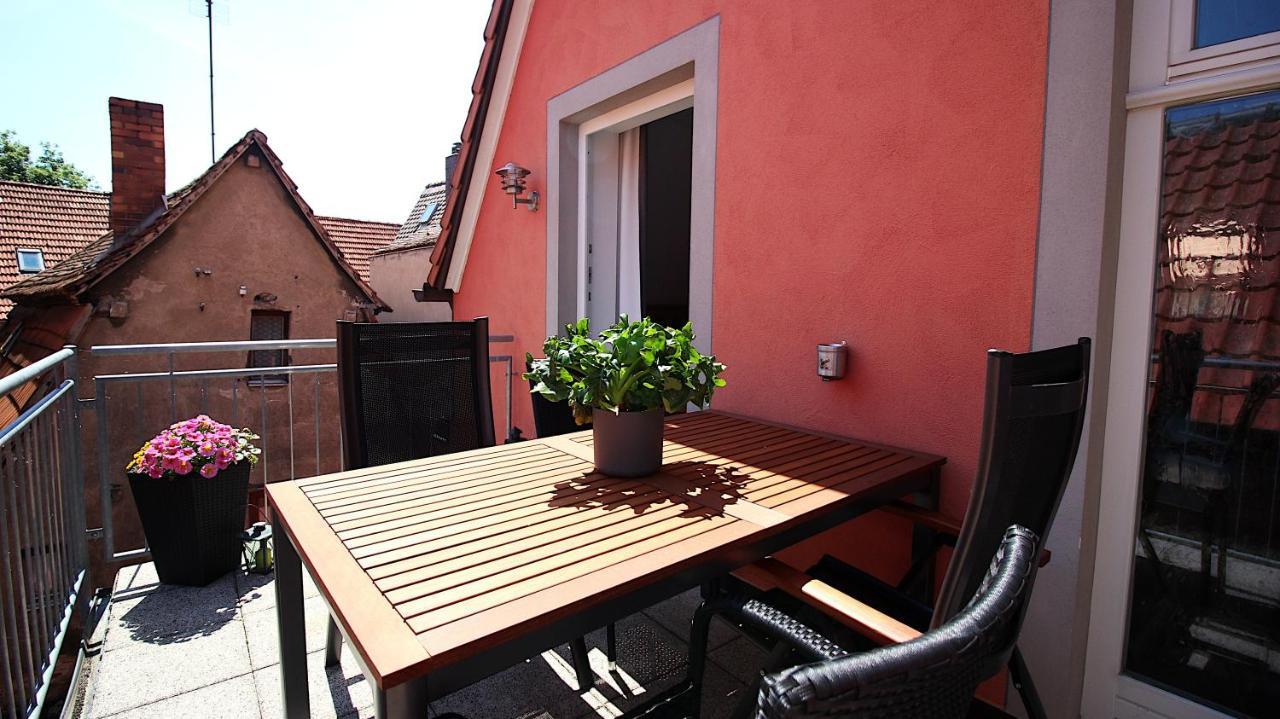 Aparthotel Alte Schmiede Dettelbach Esterno foto