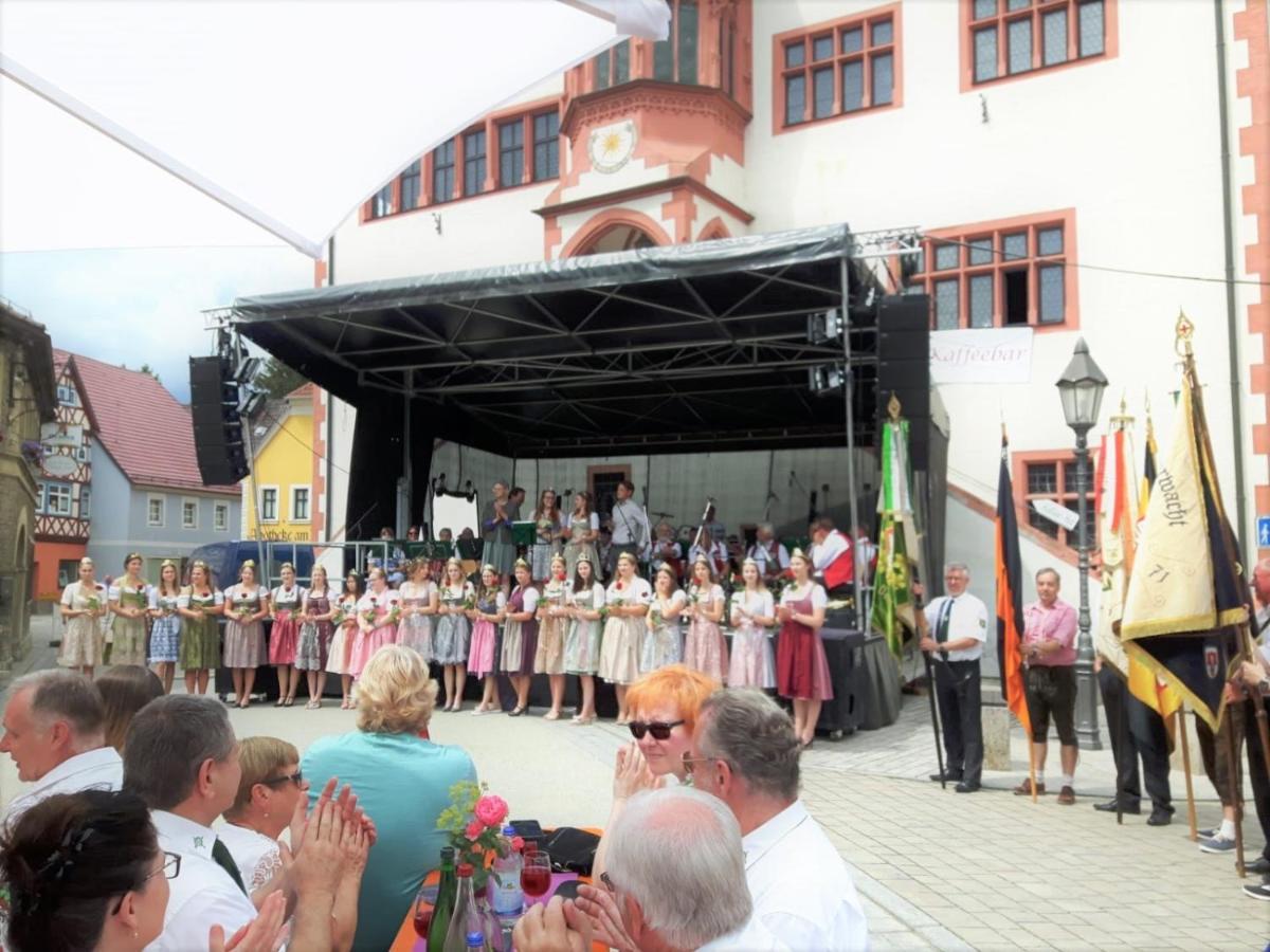 Aparthotel Alte Schmiede Dettelbach Esterno foto